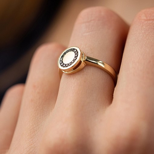 Золотое кольцо с черными бриллиантами 234543122 2