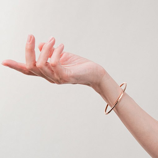 Жорсткий золотий браслет 