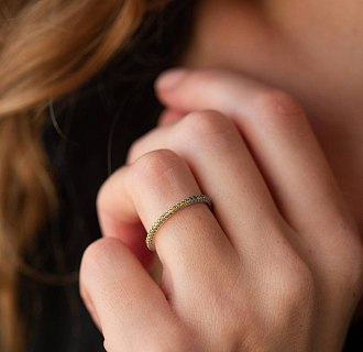 Золотое кольцо с голубыми и желтыми бриллиантами 226831121 №2