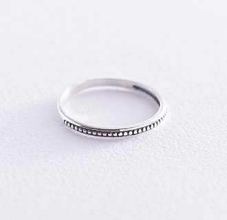 Тонкое кольцо в серебре (чернение) 112547