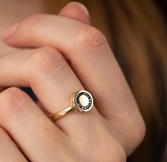 Золотое кольцо с черными бриллиантами 234543122 №4