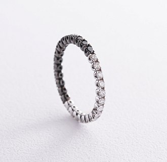 Золотое кольцо с белыми и черными бриллиантами кб0470di