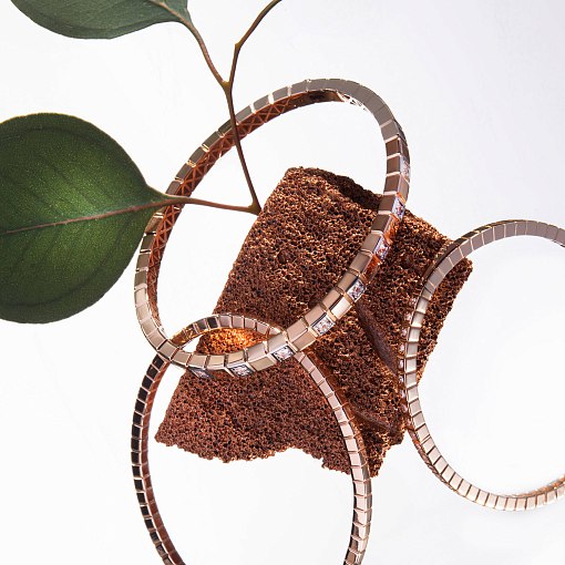 Жорсткий золотий браслет 