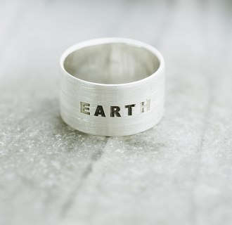 Серебряное кольцо с гравировкой "Earth" 112143earth №2