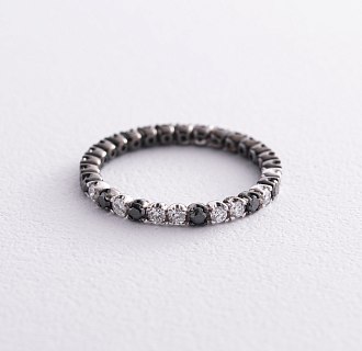 Золотое кольцо с белыми и черными бриллиантами кб0471di