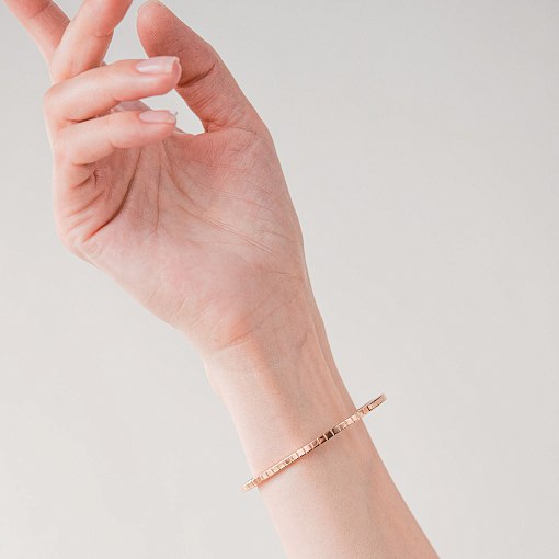 Жорсткий золотий браслет 