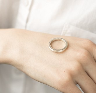 Серебряное кольцо ручной работы "Лучшие годы" с сапфиром bestyears №6