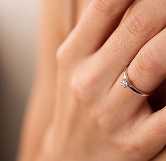 Золотое помолвочное кольцо с бриллиантом кб0357y №4