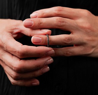 Золотое кольцо с черными бриллиантами кб0242sth №8