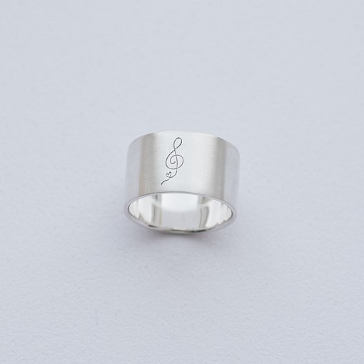 Серебряное кольцо с гравировкой "Скрипичный ключ" 112143с 2