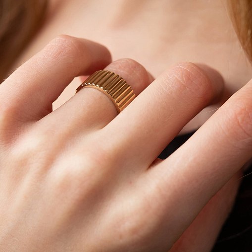 Широкое кольцо "Энид" в желтом золоте к07359 5
