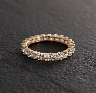 Кольцо с дорожкой камней в желтом золоте к07201 №11