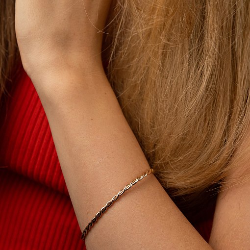 Жесткий золотой браслет "Переплетение" б05531 2